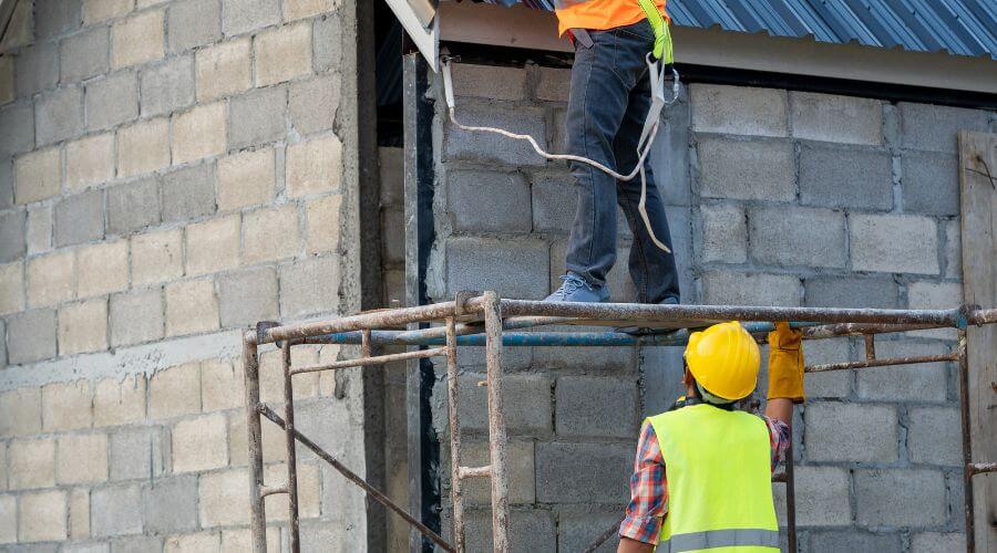 Expert Emergency Roof Repairs services in Arbela, MO